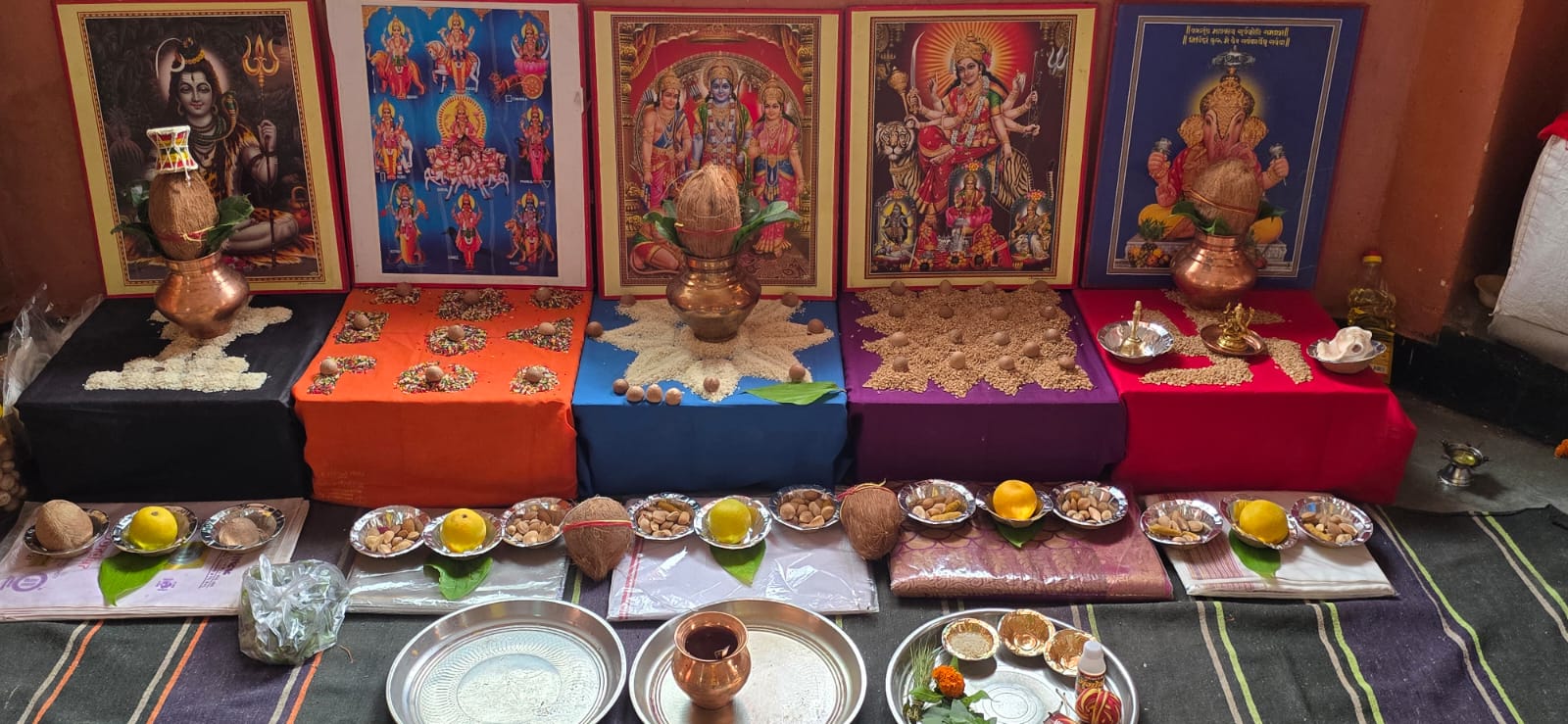 Kaal Sarp Dosh puja setup in Trimbakeshwar with kalash, offerings and ritual items arranged for puja vidhi